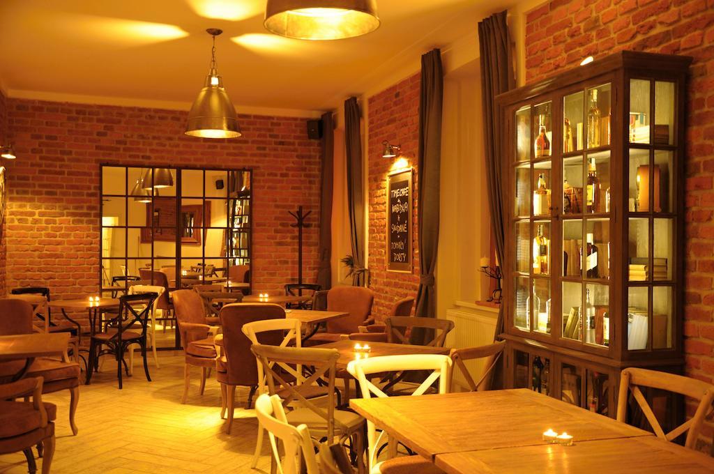 Time Cafe & Penzion Pribram Exterior photo